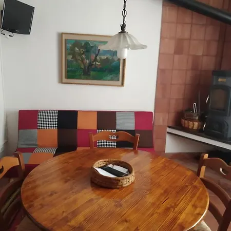 Casa Perni